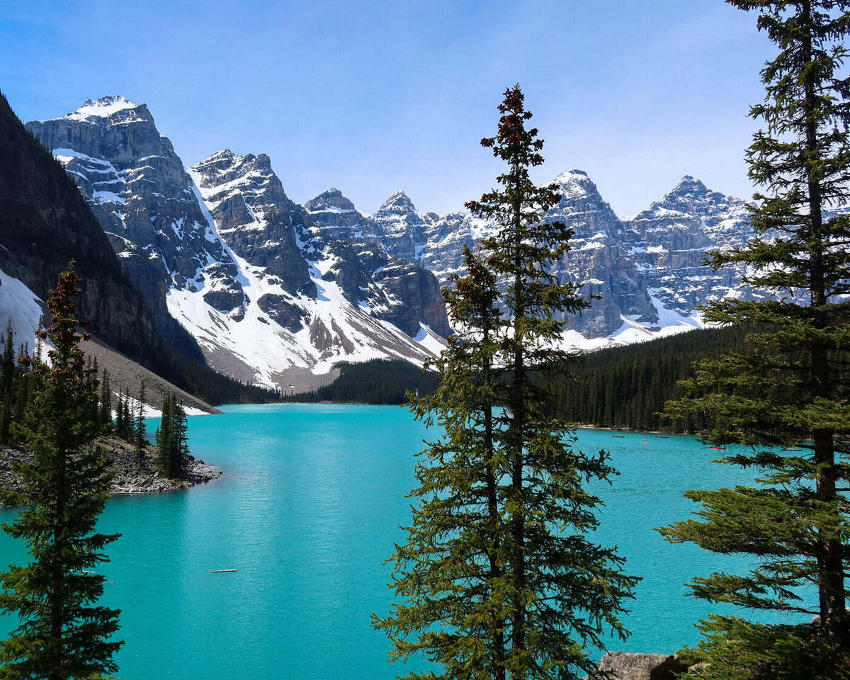 Turquoise water of Moraine Lake in Banff National Park